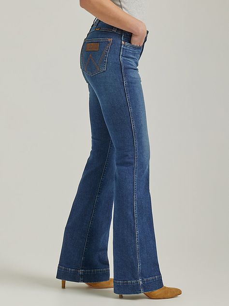 Women's Wrangler Retro® Premium High Rise Trouser Jean | Women's JEANS | Wrangler® Wrangler Jeans Women's Outfit, Wrangler Jeans Women's, 2023 Wardrobe, Petticoat Junction, Wardrobe Makeover, Retro Jeans, Country Wear, Mens Workwear, Concert Outfits