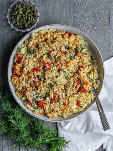 Warm Orzo Salad, Mediterranean Orzo Salad, Seasoned Chickpeas, Mediterranean Orzo, Orzo Dishes, Orzo Salad Recipes, Thanksgiving Salad, Orzo Pasta Salad, Orzo Recipes