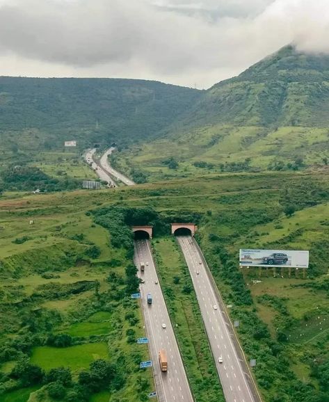 Mumbai Mumbai Pune Express Highway, Accident Prone, Navi Mumbai, Times Of India, Access Control, Pune, Art And Architecture, Beautiful Views, Time Travel