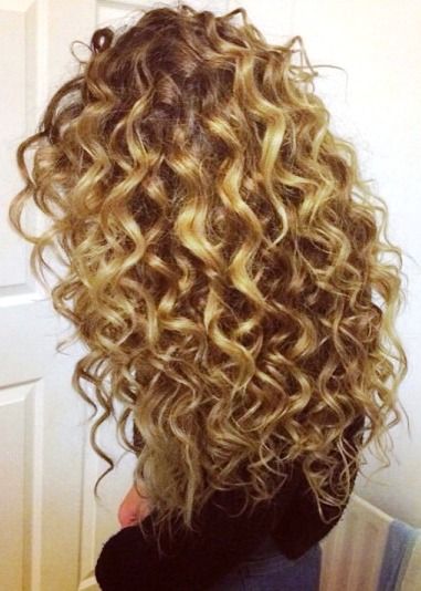 Spiral Perm, Permed Hairstyles, Hair Envy, Long Curly Hair, Love Hair, Long Curly, Big Hair, Hair Dos, Curly Hair Styles Naturally