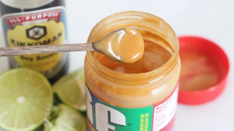 Easy Peanut Sauce, Simply Food, Nutella Jar, Peanut Sauce Recipe, Peanut Dipping Sauces, Creamy Salad Dressing, Thai Peanut Sauce, Peanut Butter Jar, Peanut Butter Sauce