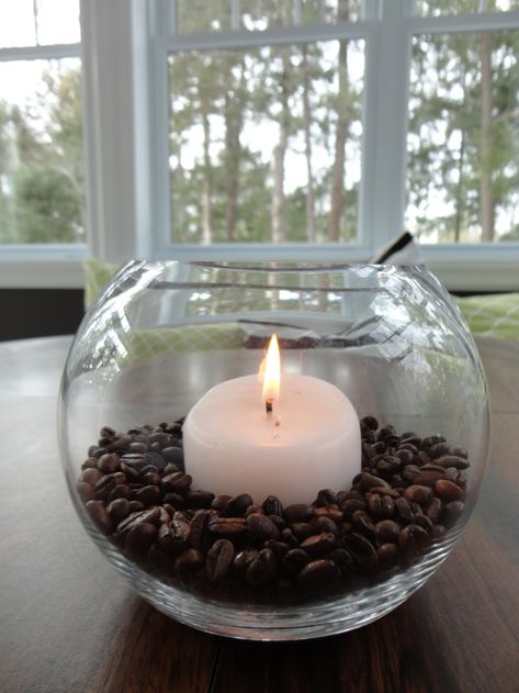 Candles Candy, Coffee Bean Candle, Christmas Decor Ideas For Apartments, Decor Ideas For Apartments, Classy Christmas Decor, Glass Bowl Decor, Ideas For Apartments, Vase Deco, Soya Mumu