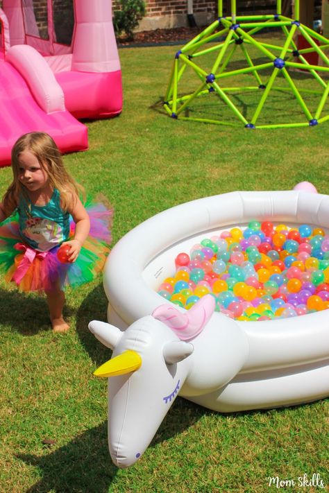 Water Ballon, Unicorn Pool Party, Unicorn Party Ideas, Rainbow Unicorn Party, Unicorn Themed Birthday Party, Rainbow Unicorn Birthday, 1st Birthday Cake Smash, Third Birthday Party, Unicorn Birthday Party