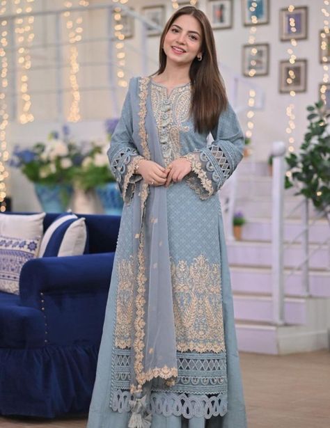 Style Outfits Summer, Summer Vibes Aesthetic, Aesthetic Summer Outfits, Pakistani Fancy Dresses, Pakistani Dresses Casual, Beautiful Pakistani Dresses, Women Dresses Classy, Indian Dresses Traditional, Bridal Dress Fashion