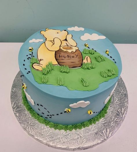 Winnie The Pooh Sheet Cake, Classic Pooh Birthday Cake, Vini Puh Cake, Winnie The Pooh Single Tier Cake, Buttercream Winnie The Pooh Cake, Hunny Pot Winnie The Pooh Cake, Winnie Poo, One Tier Cake, 2 Layer Cakes