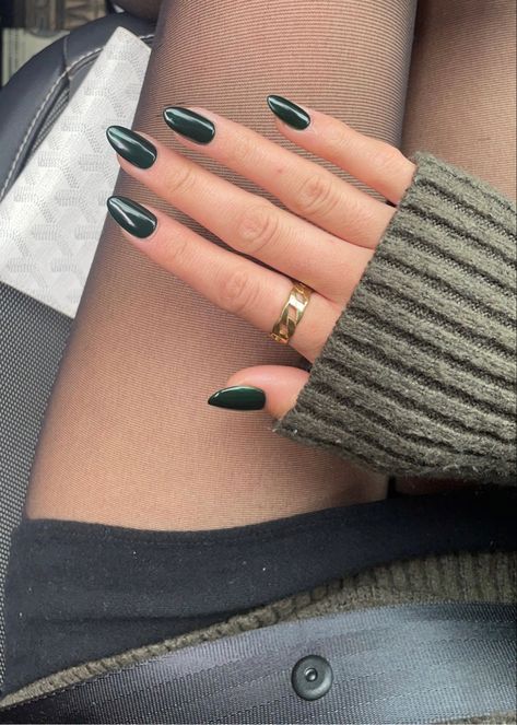 Green Grey Nails, Green And Grey Nails, Slytherin Gang, Grey Nails, Gray Nails, Green And Gray, Nail Inspiration, Green Grey, Green Nails