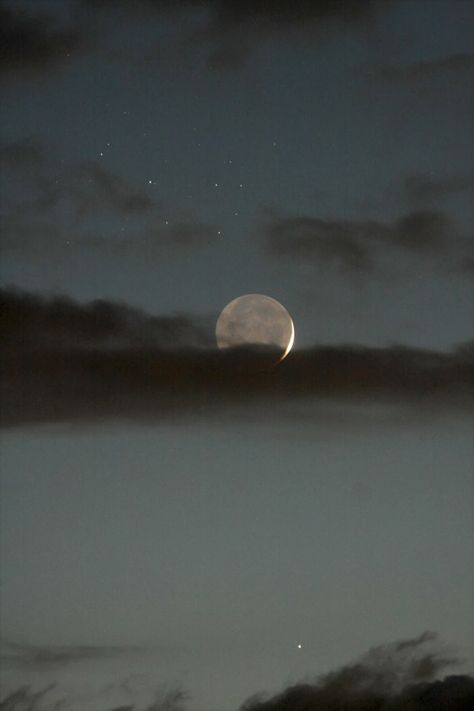 Paradis Sombre, The Pleiades, The Moon Is Beautiful, Look At The Moon, Star Cluster, Moon Pictures, Moon River, Moon Photography, Moon Lovers