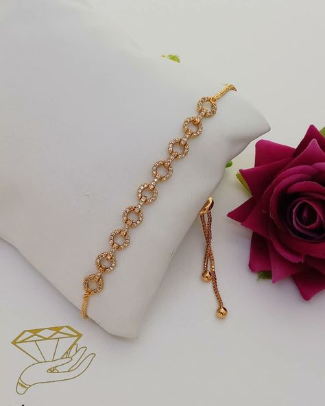 Ledis Breslet, Ladies Braslate Design Gold, Breslet For Girl Gold, Braclete Jewelry Gold, Gold Bracelet Chain For Girls, Latest Gold Bracelets For Girls, Gold Breslet For Girl Design, Gold Bracelet Simple, Diamond Bracelet Design