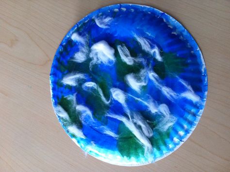 Quick craft I did with the kiddos for earth day.   All you need is some paper plates, watercolor, a paint brush, some glue, and some cotton balls (1 for each plate).   Have the child paint the entire plate blue first. Then have them paint the "land" next. I used a world map in book for them to look at. Then simply pull the cotton balls apart then arrange them as clouds, and glue in place :) Quick Crafts, Cotton Balls, Kid Crafts, Blue Plates, Paint Brush, Painting For Kids, School Crafts, Earth Day, Paper Plates