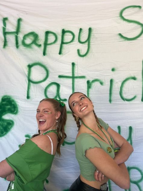 st pattys day college times St Pattys Day Aesthetic, Saint Patricks Day Outfit College, St Pattys Day Outfit College, St Patricks Day Aesthetic, Saint Pattys Day Outfit, Fit Poses, St Pattys Outfit, Pattys Day Outfit, St Pattys Party