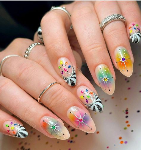 Almond Nail Art Designs, Art To Try, Almond Nail Art, Colourful Christmas, Funky Nail Art, Nails Yellow, Star Nail Art, Festive Nail Art, February Nails