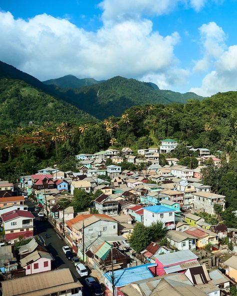 22 DAYS LEFT until the Saint Lucia Jazz & Arts Festival 2024 🎷🎉

The Saint Lucia Jazz & Arts Festival is almost three weeks away. Explore our charming towns and villages, then enjoy an incredible lineup of genres featuring jazz, gospel, and an array of cultural beats and exciting rhythms from artists including John Patitucci, Machel Montano, Jon Secada, Michele Henderson, and more. 

Grab your tickets ➡️ saintluciajazzandartsfestival.com

#TravelSaintLucia #LetHerInspireYou #SaintLucia John Patitucci, Machel Montano, Festival 2024, Jazz Art, Saint Lucia, Arts Festival, The Saint, Days Left, Art Festival