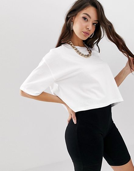 Crop Top Over Shirt, Crop Top Shirt Outfits, Oversized Cropped Tshirt, Shirt Over Dress, Oversized Crop Top, Shirt Hacks, Casual Blazer Women, T Shirt Crop Top, Vintage Crop Tops