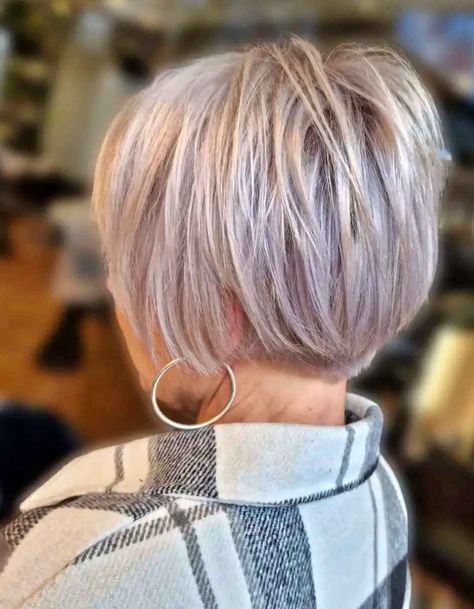 Hair Lines Women, Short Bob For Fine Hair, Inverted Bob Hairstyles For Fine Hair, Bixie Colour Haircut 2024, Graying Gracefully, Inverted Bobs, Short Stacked Bob Haircuts, Line Bob Haircut, Hairstyle For Chubby Face