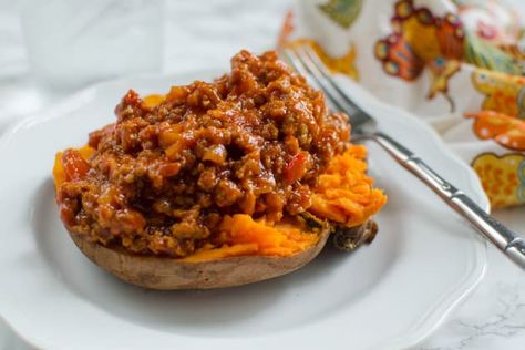 Paleo Sloppy Joes Recipe Paleo Sloppy Joes, Potatoes Easy, Delicious Paleo Recipes, Chile Sauce, Diy Easy Recipes, Sloppy Joes Recipe, Paleo Beef, Paleo Lunch, Sloppy Joe