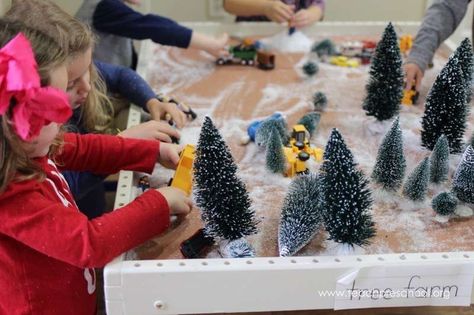 Small World Tree Farm Sensory Play Farm Play, Dramatic Play Themes, Preschool Christmas Activities, Winter Activities Preschool, Teach Preschool, December Activities, World Tree, Dramatic Play Preschool, Tree Study