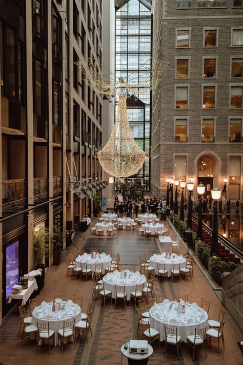 Blending classic and contemporary styles a stunning wedding set-up at the InterContinental Montreal. Train Station Wedding, Chapel Ceremony, Industrial Wedding Inspiration, Reception Tablescapes, Montreal Wedding, Old Montreal, Artist Fashion, Reception Inspiration, Indoor Reception