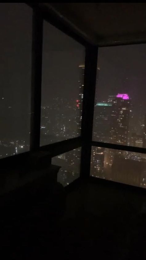 City Apartment Aesthetic, Apartment City, City Bedroom, Rainy Window, Night Window, City View Apartment, Rainy City, Aesthetic Apartment, Apartment View