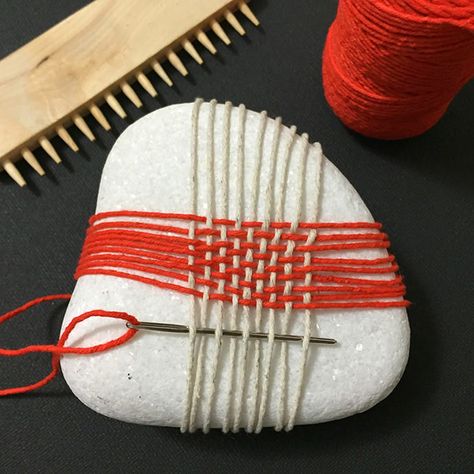 Sticks and Stones | Handmade Charlotte Weaving Stones, Kids Weaving Projects, Christmas Tree Yarn, Yarn Crafts For Kids, Weaving For Kids, Handmade Charlotte, Diy Weaving, Bed Diy, Wall Hanging Diy