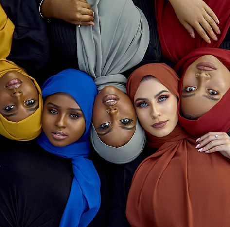 ZEN MAGAZINE on Instagram: “Hijab beauty in different colours 💛💙🧡❤🧕🏿📸 ____ ____ Created by @ugaasadda • • • • • 🧕🏿🧕 by @ugaasadda.co 📸 @ishmilwaterman 👏  ____ #hijab…” Hijab Beauty, Jobs For Women, Career Inspiration, Job Ideas, Muslim Women Fashion, Turban Style, Abaya Fashion, Beautiful Hijab, Muslim Women