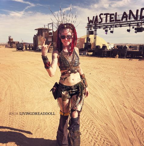 Post Apocalyptic Outfit, Edm Outfit, Apocalypse Fashion, Zombie Apocalypse Outfit, Dystopia Rising, Apocalypse Survivor, Wasteland Warrior, Art Alternative, Alternative Girl