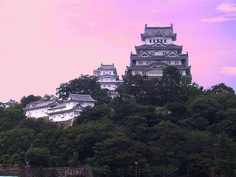 Honshu – Japan's Main Island - Island Profiles Castle Architecture, Himeji Castle, Japanese Castle, Hyogo, Small Island, The Castle, Unesco World Heritage, Unesco World Heritage Site, Japan Travel