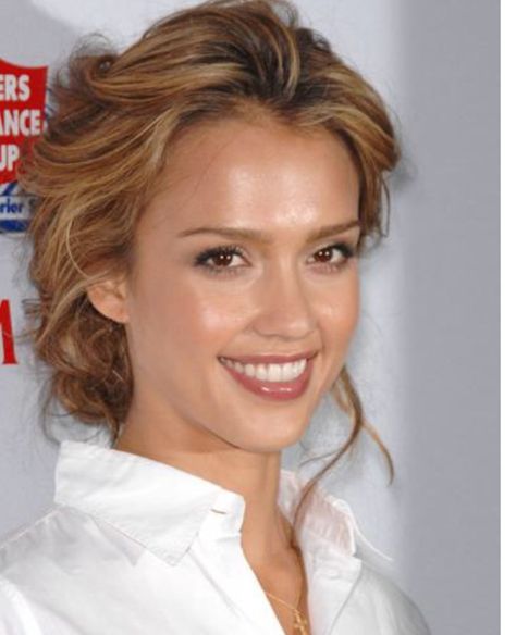 Front View Hairstyles, Jessica Alba Updo, Jessica Alba Hairstyles, Jessica Alba Hair, Glamorous Hairstyles, Jessica Alba Style, Romantic Updo, Oval Face Hairstyles, Glamorous Hair