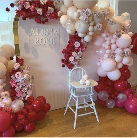 Balloon Entrance Decor Entryway, Rose Theme Baby Shower Ideas, Rose Theme Party, Simple Baby Birthday, Floral Balloon Garland, Blush Balloons, Valentines Baby Shower, Rosé Theme, Glow Birthday