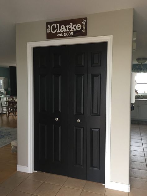 Painting closet doors black - Heather's Handmade Life Painting Closet Doors, Painted Bedroom Doors, Painting Interior Doors Black, Closet Doors Painted, White Laundry Basket, Front Hall Closet, Painted Closet, Front Closet, Painted Interior Doors