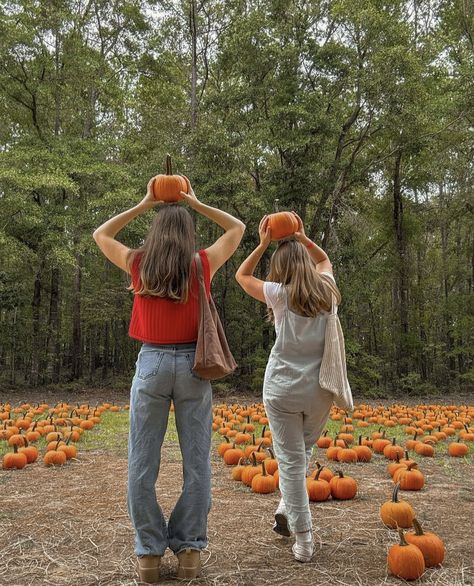 Pumpkin Patch Pics, Pumpkin Patch Photos, Pumpkin Patch Photoshoot, Pumpkin Patch Pictures, Cinnamon Girl, Corn Maze, Autumn Day, Photo Inspo, Nachos