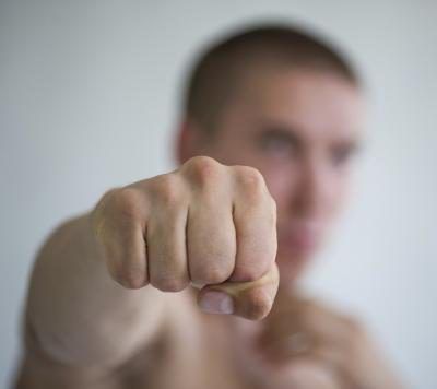 Irish Bare Knuckle Boxing Techniques Burning Car, Bare Knuckle Boxing, Punched In The Face, Boxing Techniques, Boxing Drills, Bare Knuckle, Boxing Bags, Hand To Hand Combat, Punch In The Face