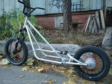 Electric freeride scooter  #metal_diy_workshop #scooter #electric #scooter #rockshox Diy Electric Scooter, Bmx Scooter, Kart Cross, Scooter Bike, Diy Workshop, Bobber Motorcycle, E Scooter, Bmx Bikes, Mini Bike