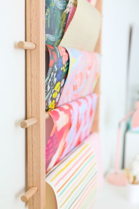 How to Make a Hanging Organizer for All Your Wrapping Paper Prize Booth, Wrapping Paper Station, Wrapping Paper Holder, Wrapping Paper Organization, Crafting Room, Wrapping Paper Storage, Paper Organizer, Creative Organization, Paper Stand