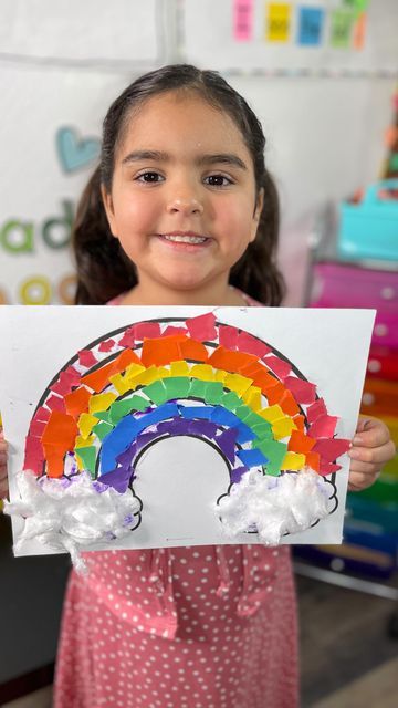 Kindergarten Chaos - Abbie on Instagram: "🌈Let’s get March started with a super fun torn paper rainbow! Use paper scraps or cut small strips of paper for students to tear and use!🌈This activity is perfect for a creation station or Fun Friday! 💬Comment for the FREE Rainbow template! And don’t forget to like and save this post as a reminder of this activity! 😍#kindergartenchaos #kindergarten #rainbow #finemotoractivity" Rainbow Template, Student Crafts, Paper Rainbow, Creation Station, Fun Friday, Paper Scraps, Rainbow Crafts, Torn Paper, Craft Club