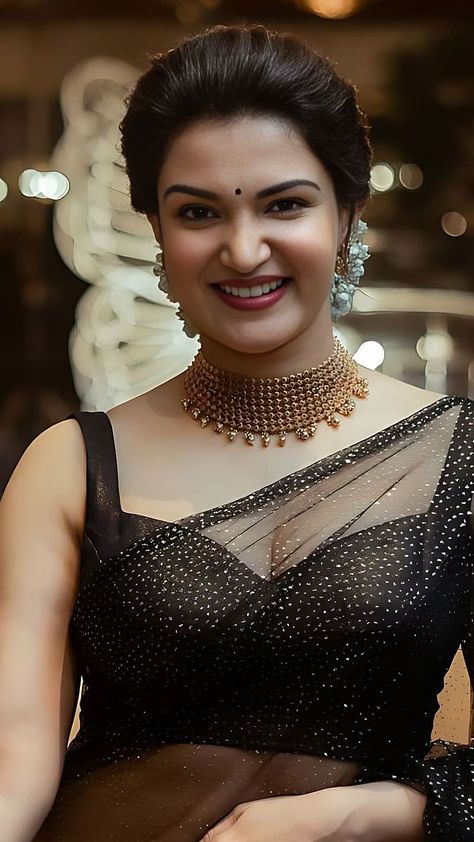 Honey Rose, malayalam actress, saree beauty, saree queen, HD phone wallpaper Honey Rose Malayalam, Rose Actress, Rosé Hot, Snake Girl, Honey Rose, Saree Poses, Indian Woman, Beauty Face Women, Malayalam Actress