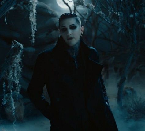 Chris Motionless Werewolf, Joshua Balz, Chris Cerulli, Nature Reference, Emo Things, Metalcore Bands, Emo Men, Chris Motionless, Mens Photoshoot Poses