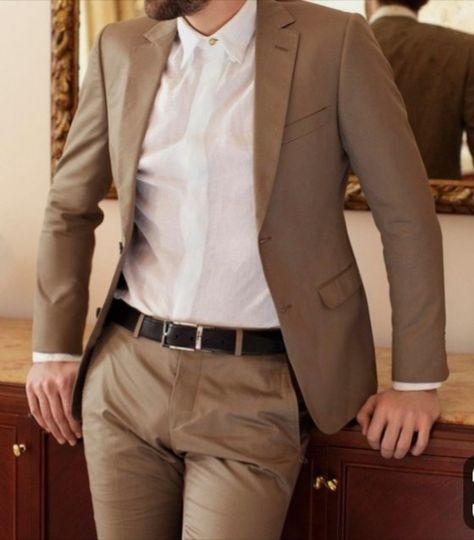 Tan Prom Suits, Casual Wedding Suit, Brown Suits For Men, Brown Tuxedo, Men Wedding Suit, Bond Suits, Men Prom, Prom Blazers, Burberry Pattern