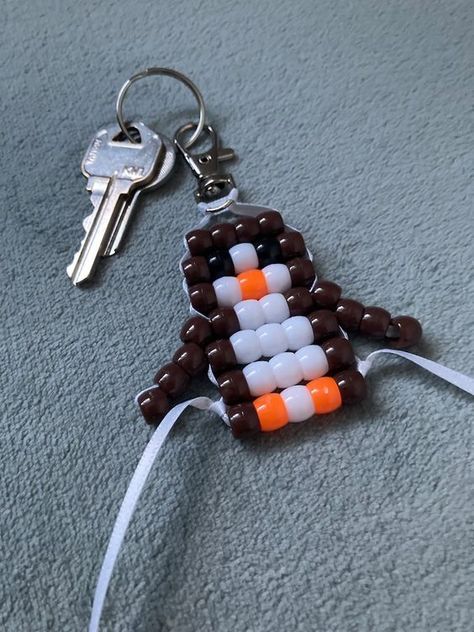 Bead Animal Keychain - Etsy #BeadingPatterns #BeadPattern #BeadPatternsEasy #BeadPatternsAnimals #EasyPerlerBeadPatterns Bead Animal Keychain, Pony Bead Ideas, Pony Bead Patterns Easy, Bead Animals Patterns Easy, Bead Figures, Bead Pets, Pony Bead Jewelry, Bead Buddies, Beaded Characters