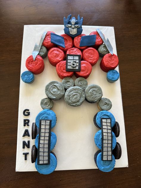 Optimus Prime Cupcake Cake, Transformer Cupcakes, Transformers Cupcakes, Optimus Prime Cake, Transformers Birthday Cake, Transformers Party, Transformers Cake, Transformers Birthday Parties, Bday Themes