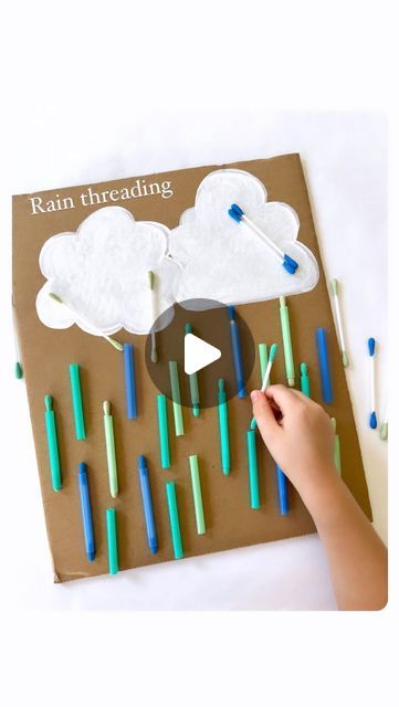 Rozanne | Bright Little Brains on Instagram: "This DIY Fine motor straw threading activity is perfect for practicing many different skills. 🙌🏻 SAVE to try! 🌧️  Suitable from 2.5+ years!   MATERIALS:  👉🏻 Straws  (Use paper straws if you can- I had a few plastic ones I didn’t want to throw away and decided to create activities to keep)   👉🏻 Q-tips (You can add color by either painting it, dipping it in food coloring or coloring with permanent markers)   👉🏻A piece of cardboard   #learningthroughplay  #recycleandplay #playbasedlearning #playhack  #kidsactivities #playideas #easyplayideas #learningisfun  #kidsactivityideas #funforkids  #kidscrafts #diy #finemotoractivity #preschool #activityforkids  #toddler #kidsplay #actividades #actividadesparaniños  #preschool #diy #diyplayideas # Preschool Activities With Straws, Straw Activities For Kids, Straw Painting, Straw Activities, Play Hacks, Playbased Learning, Preschool Class, Games For Toddlers, Fine Motor Activities