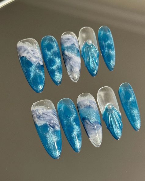 Ready to enjoy the beach vibe with our ocean wave press on nails 🌊 ？ ✨ Handmade & Reusable ✨ Apply in 10mins ✨ Lasts up to 3 weeks (each wear) ✨ Damage-free Shop with Nailvana #nailart #nails #nailsnailsnails #pressonnails #nailaddict #naildesign #naildesigns #nailporn #longnails Gel Nails Cute, Vibe Nails, Nails Japanese, Acrylic Press On Nails, Nails Cute, Y2k Nails, Mermaid Nails, Nails Blue, Vacation Nails