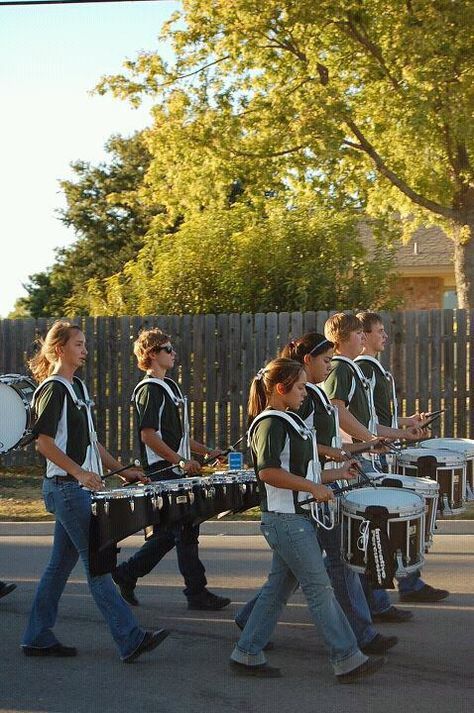 Drumline(: Drumline Aesthetic, Percussion Aesthetic, Marching Band Drumline, Band School, Loki Funny, Marching Snare, Marching Band Problems, Band Problems, Band Aesthetic