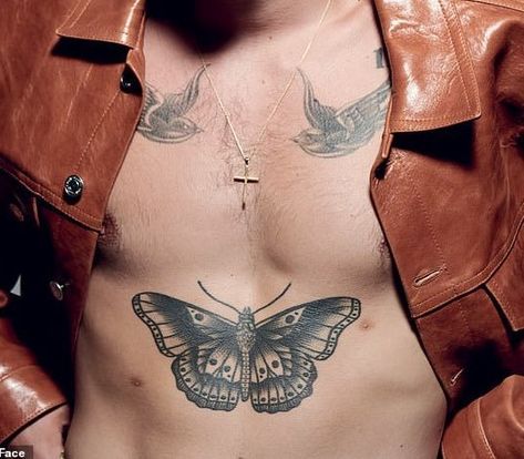 best harry pics on Twitter: "Harry's chest appreciation post.… " Harry Styles Chest, Harry Styles Tattoos, Moth Tattoo, Appreciation Post, Rolling Stone, Chest Tattoo, Rolling Stones, Girl Tattoos, Triangle Tattoo