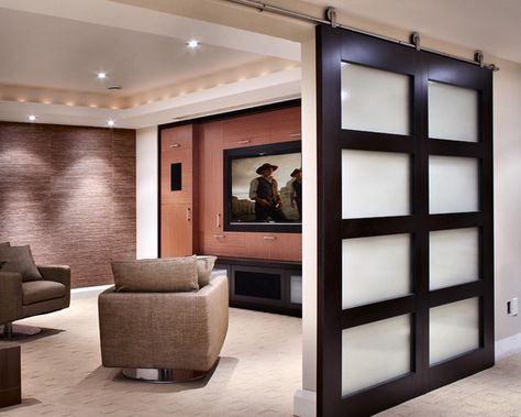 Love the big sliding door! Modern Media Room Design, Pictures, Remodel, Decor and Ideas - page 10 Modern Media Room Design, Sliding Walls, Modern Media Room, Modern Partition, Temporary Room Dividers, Glass Room Divider, Bamboo Room Divider, Sliding Room Dividers, Media Room Design