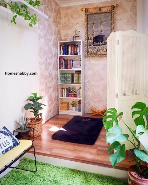 6+ Desain Mushola Rumah Berbagai Gaya Minimalis Hingga Modern ~ Homeshabby.com : Design Home Plans, Home Decorating and Interior Design Prayer Room Design Muslim, Muslim Prayer Room Ideas, Prayer Room Ideas, Meditation Rooms, College Decor, Minimalist House Design, Apartment Balcony Decorating, Prayer Room, Home Plans