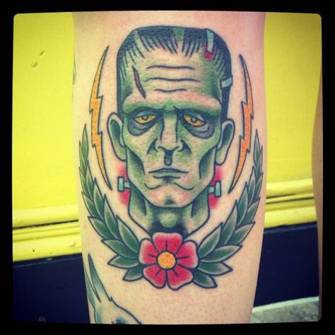 My new traditional style Frankenstein by Brian Hemming of Regeneration Tattoo - Allston, MA - Album on Imgur Universal Monsters Tattoo, Frankenstein Tattoo, Gotik Tattoo, Anniversary Tattoo, Monster Tattoo, Frankenstein Art, Scary Tattoos, Gothic Tattoo, Mermaid Tattoo