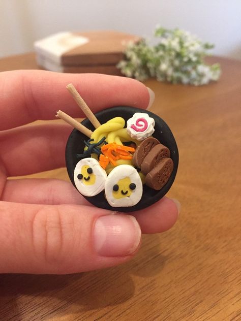 Polymer Clay Japanese Food, Polymer Clay Critters, Clay Crafts Food, Polymer Clay Magnets Diy, Food Clay Art, Polimery Clay Ideas, Clay Magnet Ideas, Food Magnets, Food Clay