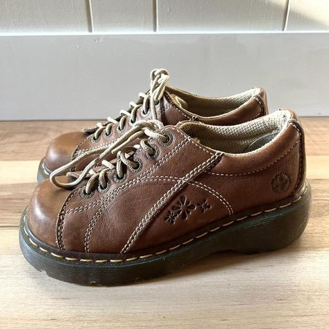 Dr. Martens 12283 Daisy Chunky Platform Oxfords. Tan... - Depop Chunky Brown Doc Martens, Brown Leather Doc Martens, Oxford Sneakers Outfit, Chunky Doc Martens, Doc Martens 8053, Brown Doc Martens, Brown Dr Martens, Platform Doc Martens, Platform Oxfords