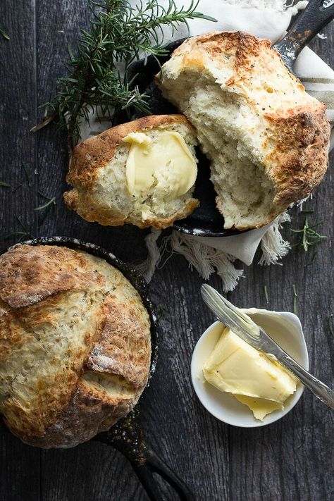 Irish soda bread with sharp cheddar and fresh rosemary Cheddar Irish Soda Bread, Corned Beef Sandwich, Irish Soda Bread Recipe, Irish Soda, Irish Food, Irish Soda Bread, Soda Bread, Irish Recipes, Bread And Butter