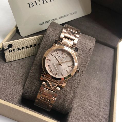 Burberry watch for her for immediate purchase #goldwatches #watchgifts #giftsforher #giftsforwomen #giftsforwoman... Burberry Watch Women, Burberry Watch, Rolex Watches Women, Watches Women, Watch Women, Girls Watches, Burberry Women, Watch Gifts, Wrist Watches